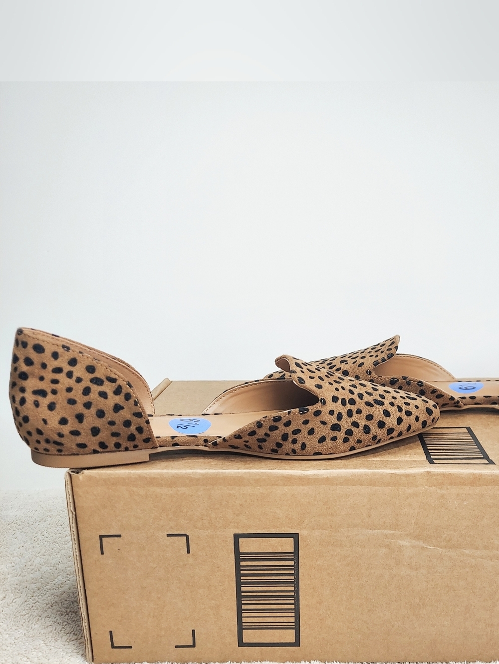 Kensie Neutral Tan/Black Leopard Print Cut Out Flat Loafers Women's Size 6.5 New - Picture 3 of 12